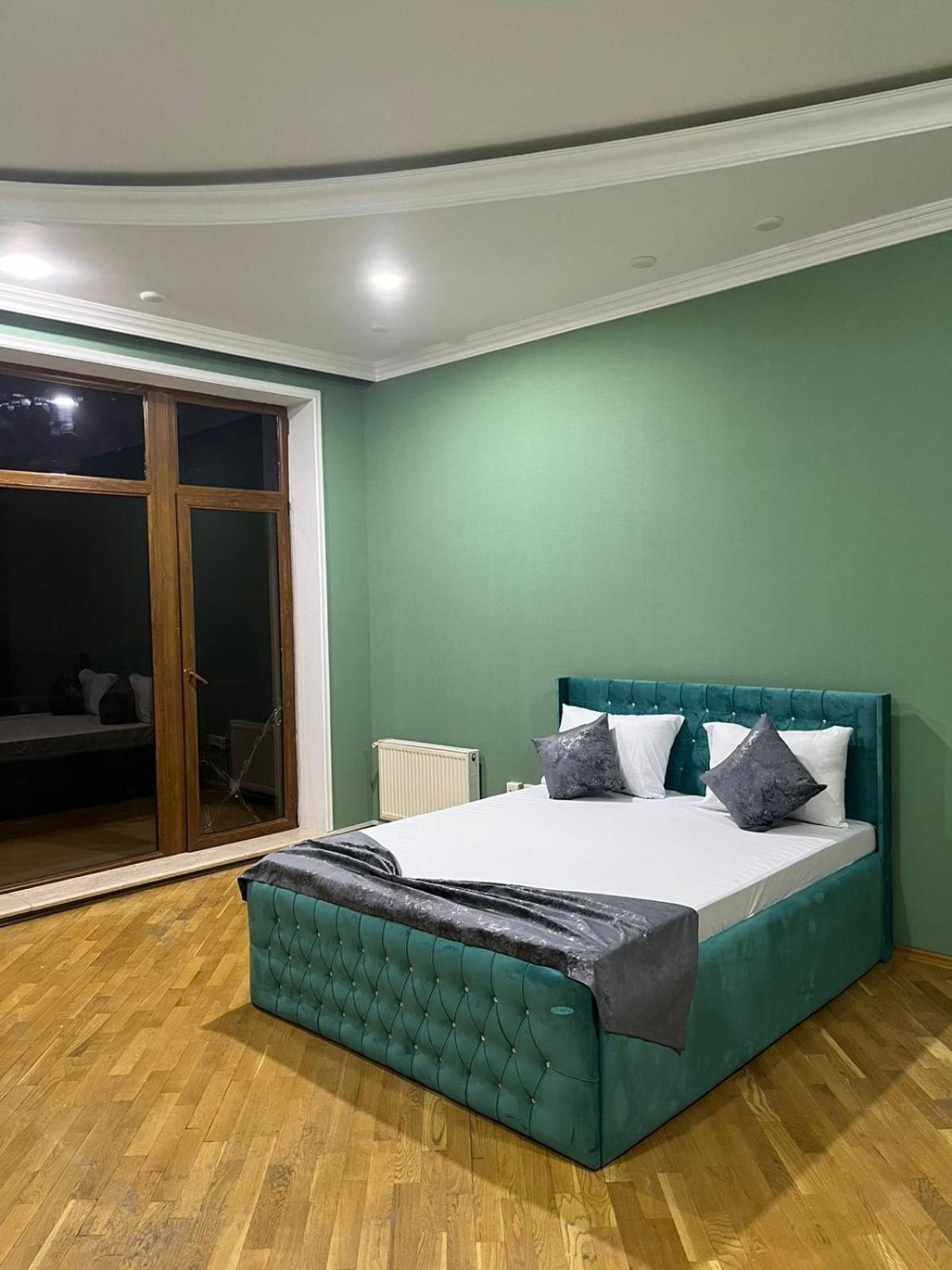 Istanbul Hotel Баку Екстериор снимка